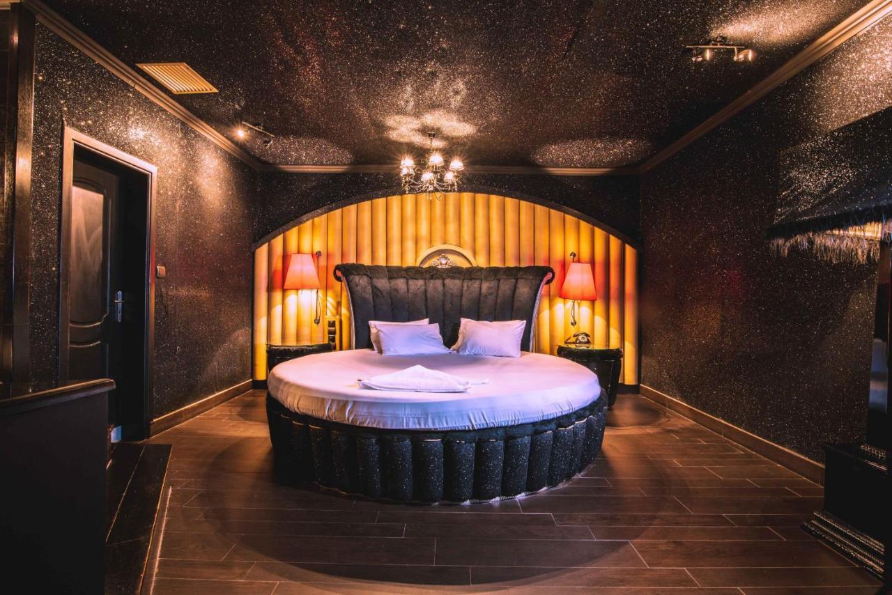 Ruby Rooms Kifisia - Adults Only Athén Kültér fotó