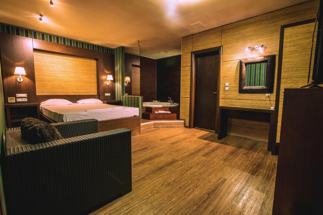 Ruby Rooms Kifisia - Adults Only Athén Kültér fotó